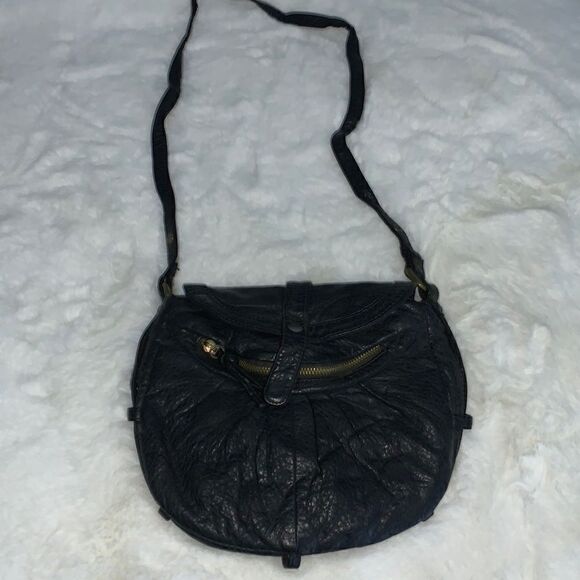 Deena & Ozzy Black Crossbody Small - Picture 1 of 7